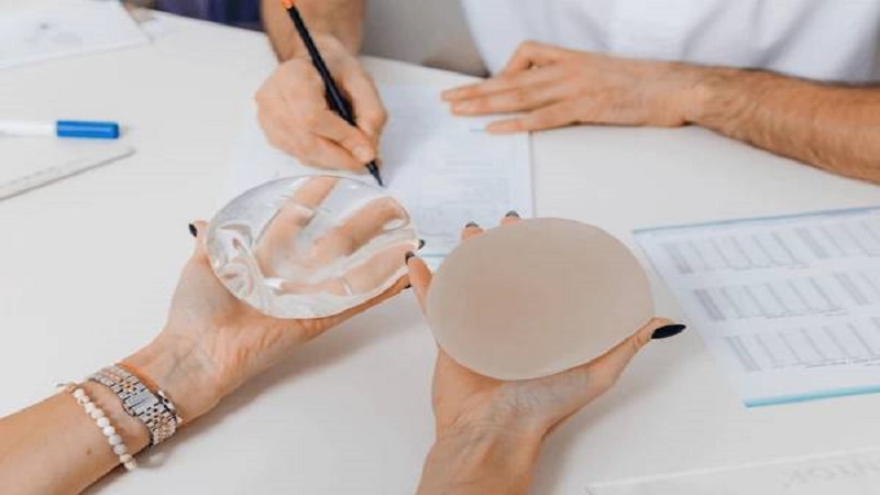 جراح پستان اصفهان | پروتز پستان اصفهان | دکتر رسول فاتحی فرد | مشاوره با جراح پستان اصفهان قبل از عمل پروتز سینه